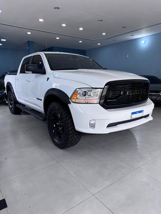 RAM CLASSIC 5.7 V8 GASOLINA LARAMIE CD 4X4 AUTOMÁTICO